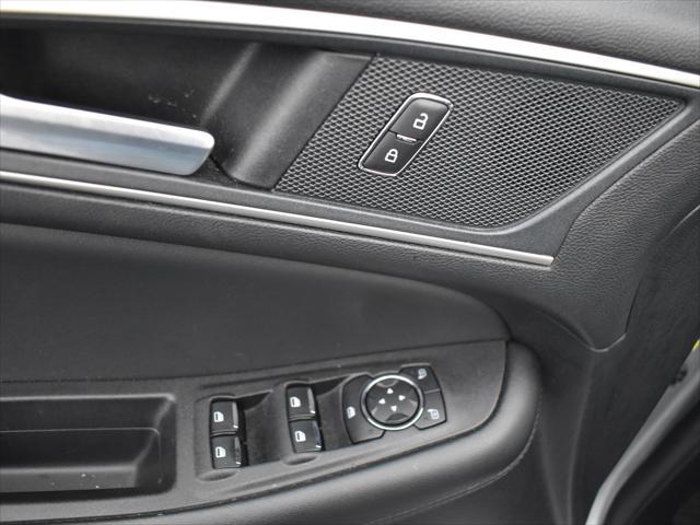 used 2024 Ford Edge car, priced at $25,879