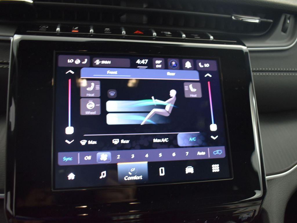 new 2025 Jeep Grand Cherokee L car, priced at $43,667