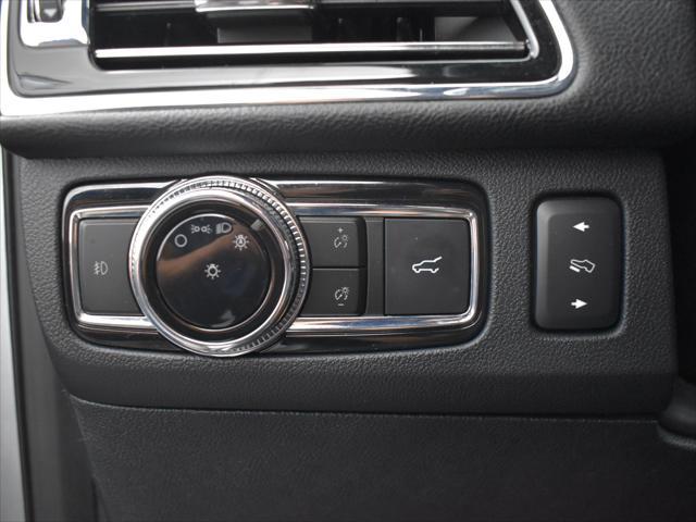 used 2021 Lincoln Navigator car, priced at $41,225