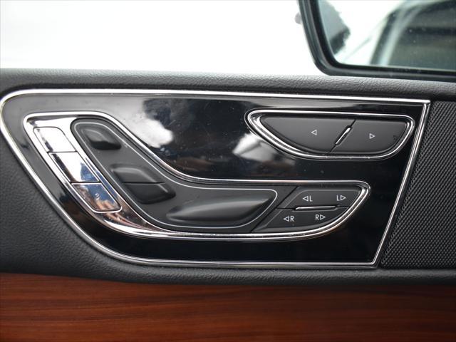 used 2021 Lincoln Navigator car, priced at $41,225