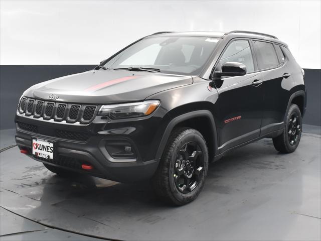 new 2024 Jeep Compass car, priced at $39,414