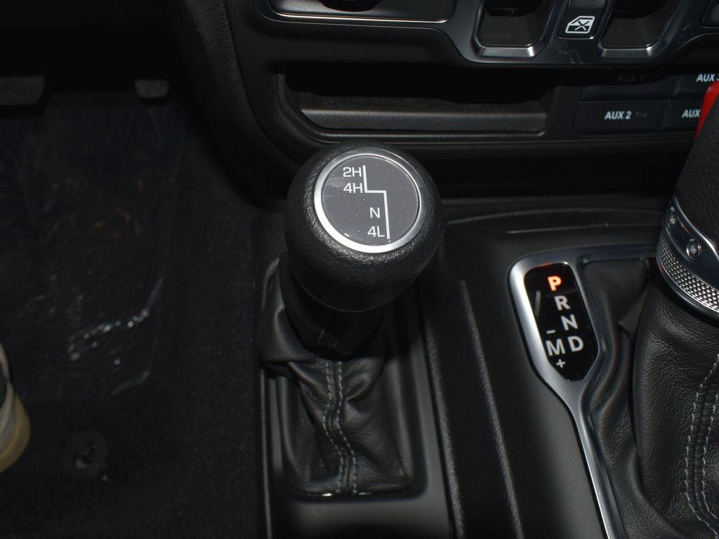 new 2025 Jeep Gladiator car, priced at $47,604