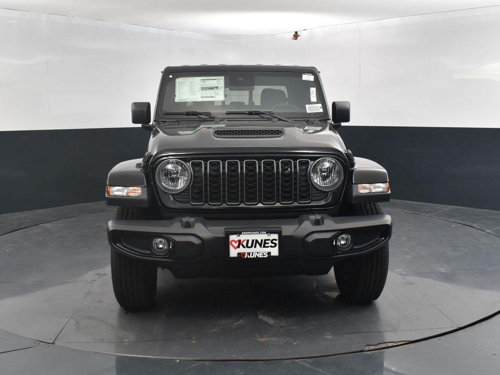 new 2025 Jeep Gladiator car, priced at $47,604