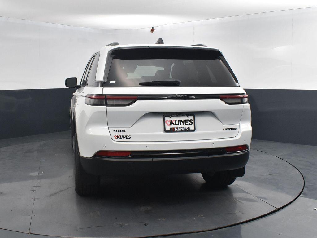 new 2025 Jeep Grand Cherokee car, priced at $50,444