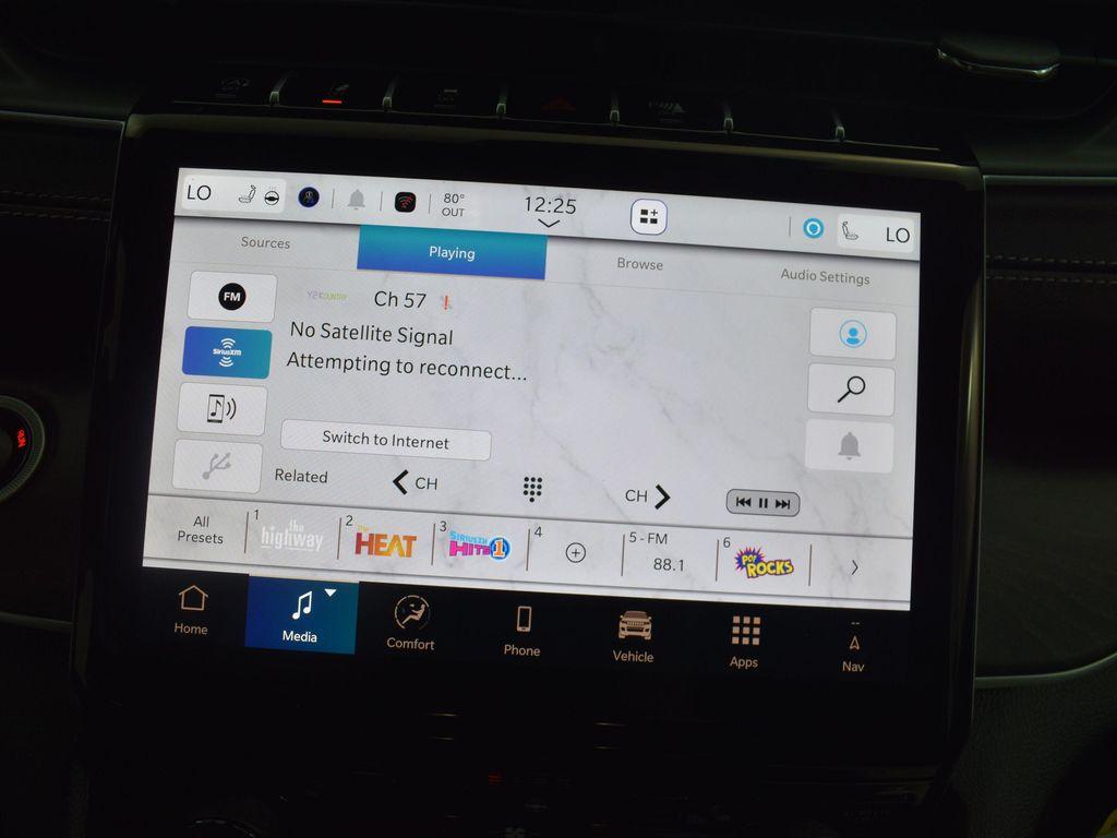 new 2025 Jeep Grand Cherokee car, priced at $50,444