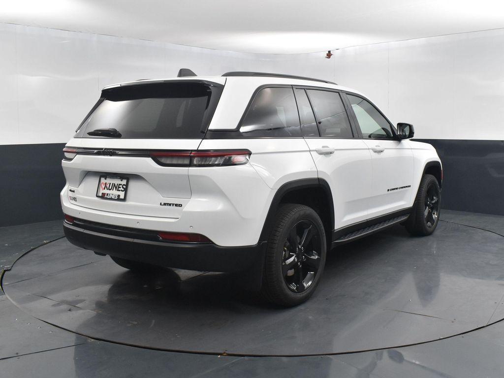 new 2025 Jeep Grand Cherokee car, priced at $50,444