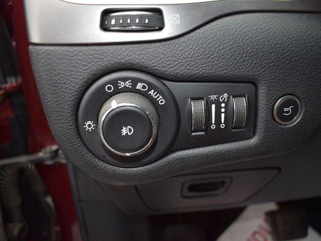 used 2019 Jeep Cherokee car, priced at $20,727