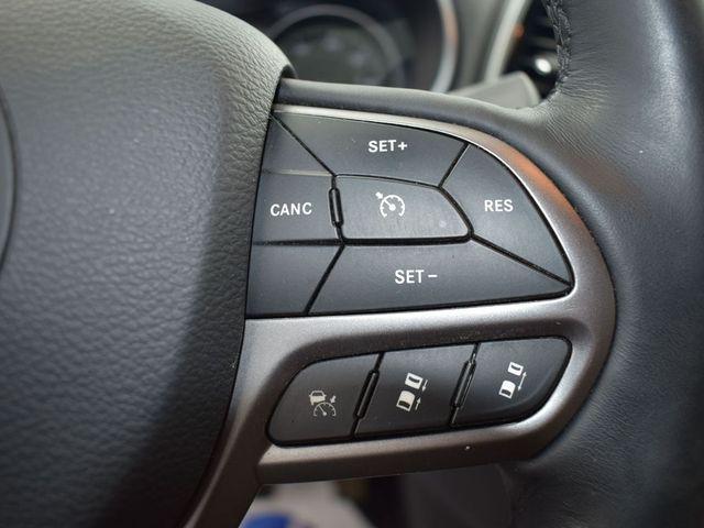 used 2019 Jeep Cherokee car, priced at $20,727