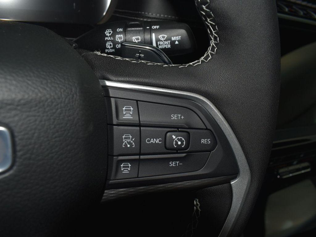 new 2025 Jeep Grand Cherokee L car, priced at $47,096