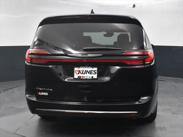 new 2025 Chrysler Pacifica car, priced at $42,732
