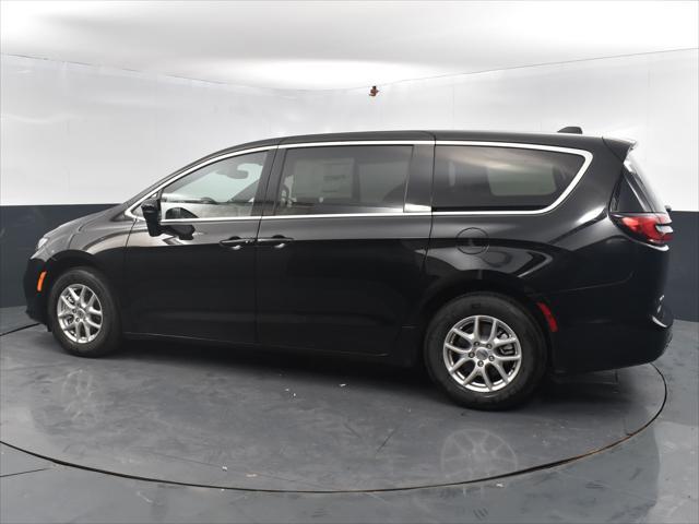 new 2025 Chrysler Pacifica car, priced at $42,732