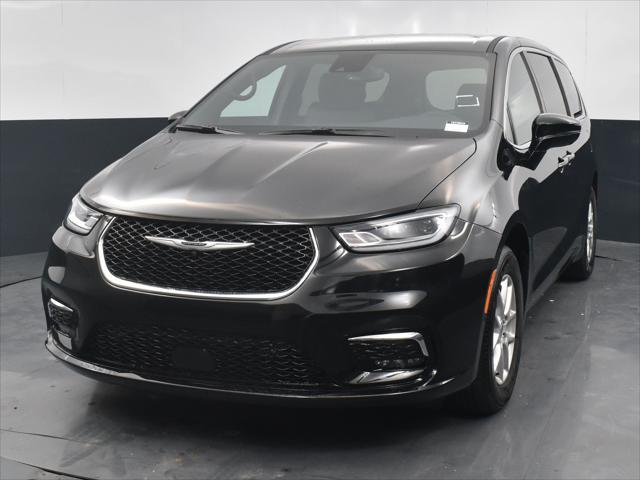 new 2025 Chrysler Pacifica car, priced at $42,732