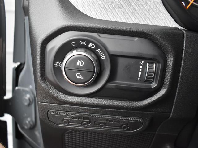 new 2025 Jeep Gladiator car, priced at $44,367