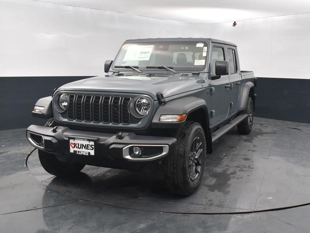 new 2025 Jeep Gladiator car, priced at $49,705