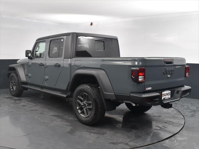 new 2025 Jeep Gladiator car, priced at $44,367