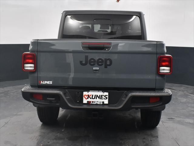 new 2025 Jeep Gladiator car, priced at $44,367
