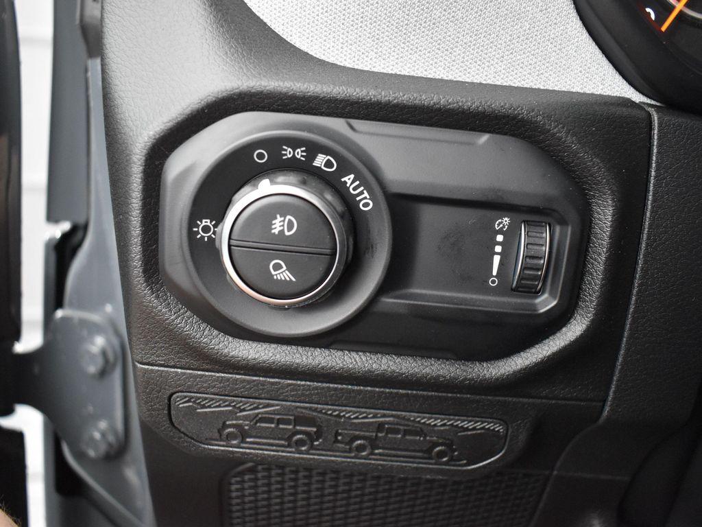new 2025 Jeep Gladiator car, priced at $49,705