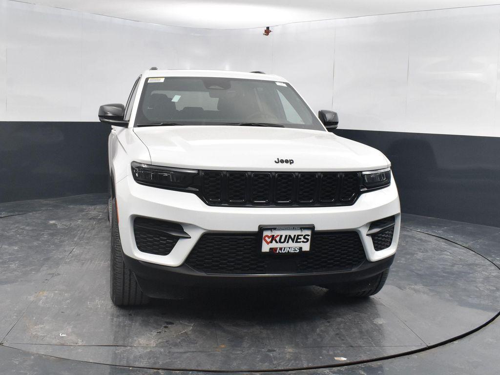new 2025 Jeep Grand Cherokee car, priced at $47,625