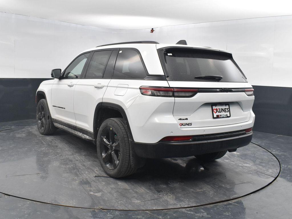 new 2025 Jeep Grand Cherokee car, priced at $47,625