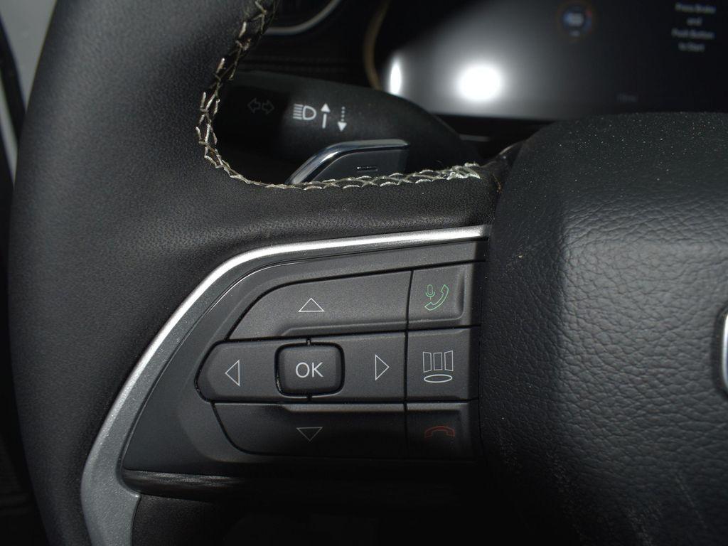 new 2025 Jeep Grand Cherokee car, priced at $47,625