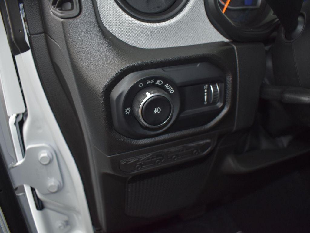 new 2025 Jeep Wrangler car, priced at $46,421