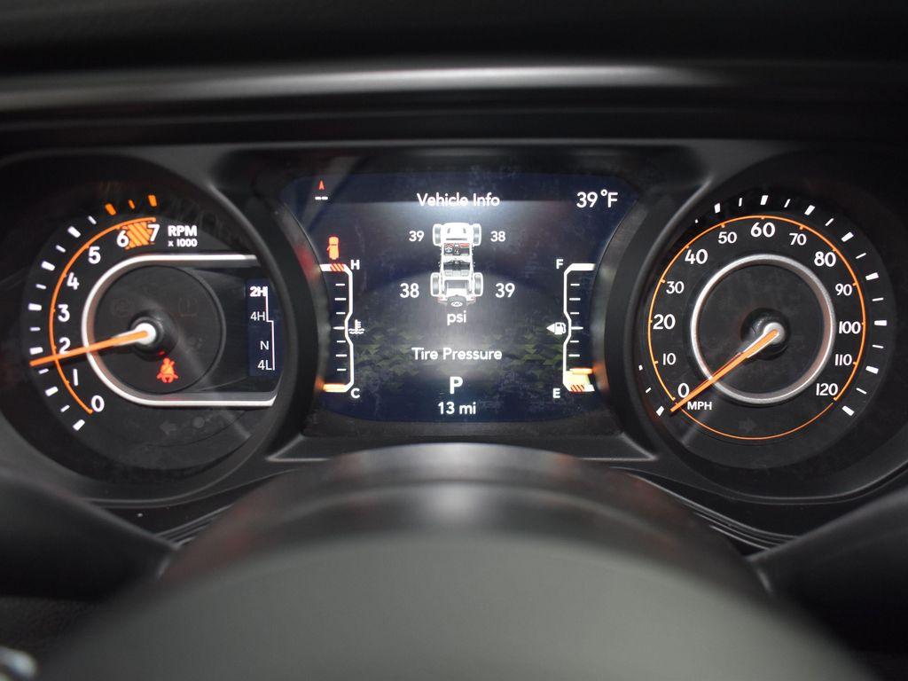 new 2025 Jeep Wrangler car, priced at $46,421