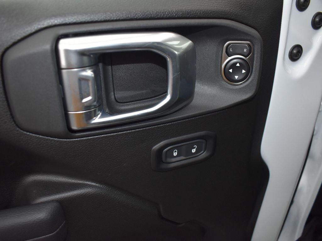 new 2025 Jeep Wrangler car, priced at $46,421
