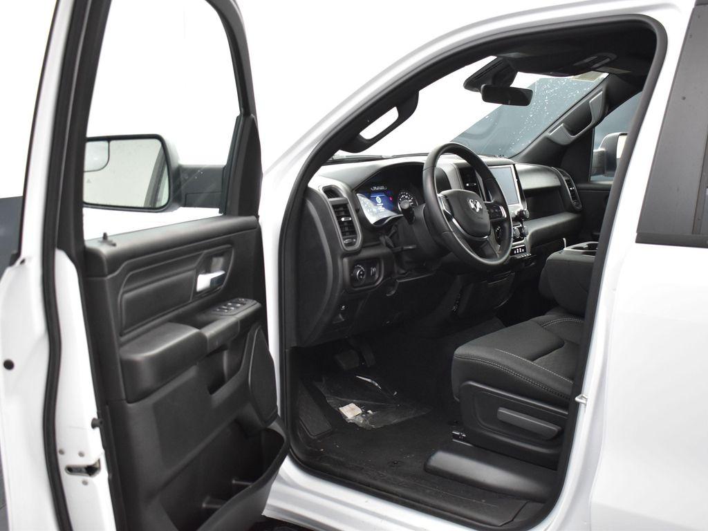 new 2025 Ram 1500 car, priced at $47,995