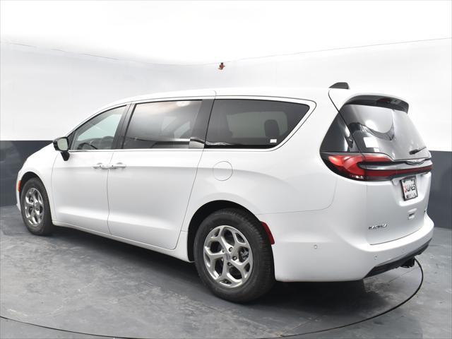 new 2024 Chrysler Pacifica car, priced at $46,316
