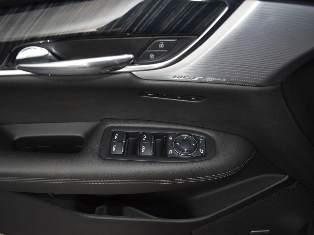 used 2023 Cadillac XT6 car, priced at $34,980