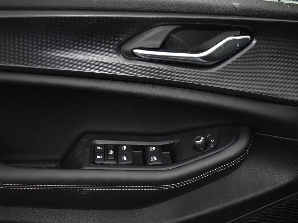 new 2025 Jeep Grand Cherokee car, priced at $40,354