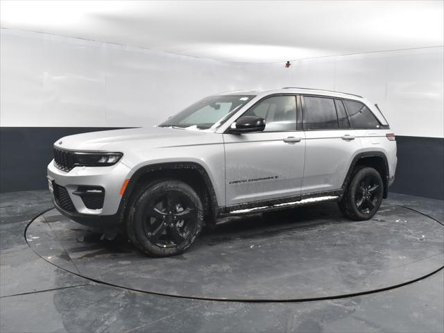 new 2025 Jeep Grand Cherokee car, priced at $44,955