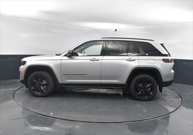 new 2025 Jeep Grand Cherokee car, priced at $44,955