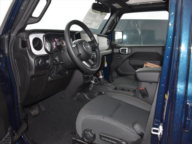 new 2025 Jeep Gladiator car, priced at $44,804