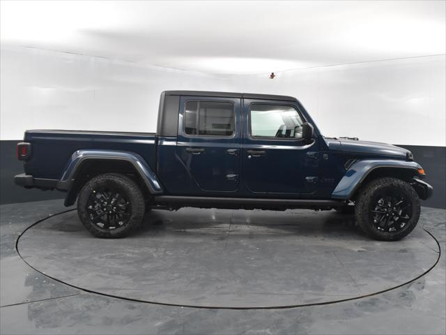 new 2025 Jeep Gladiator car, priced at $44,804