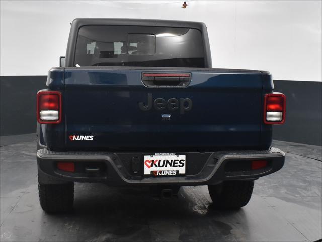 new 2025 Jeep Gladiator car, priced at $44,804