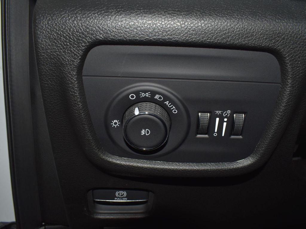 new 2025 Jeep Grand Cherokee L car, priced at $50,080