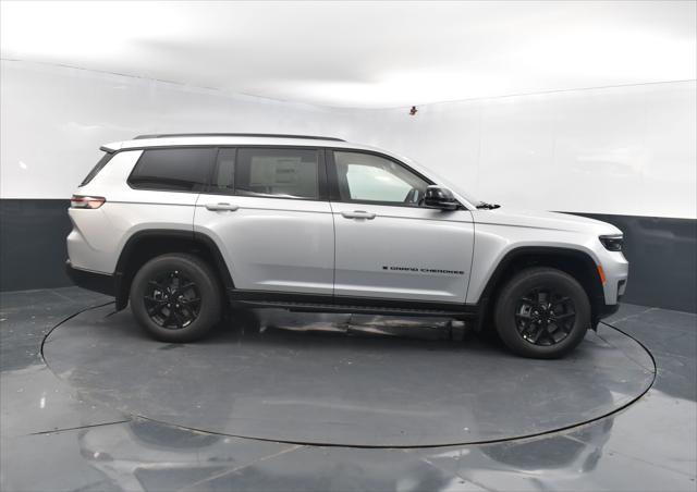 new 2025 Jeep Grand Cherokee L car, priced at $42,672