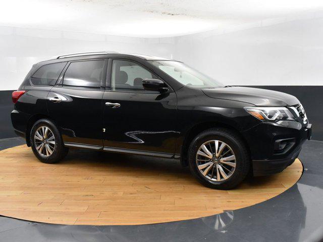 used 2020 Nissan Pathfinder car, priced at $17,999