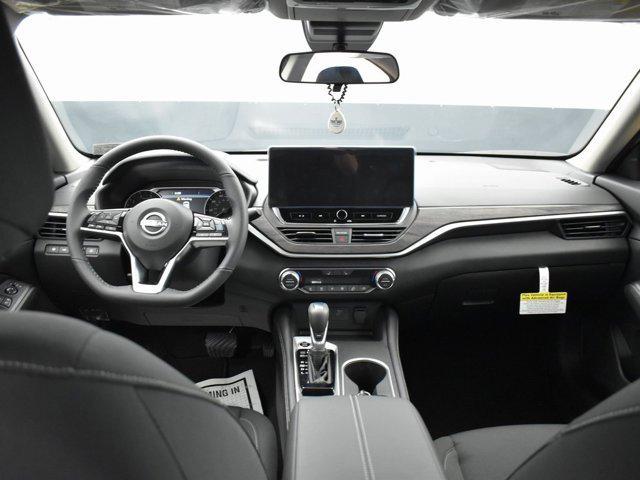 new 2025 Nissan Altima car, priced at $32,185