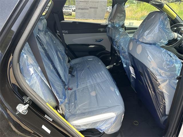 new 2025 Hyundai TUCSON Hybrid car, priced at $38,885