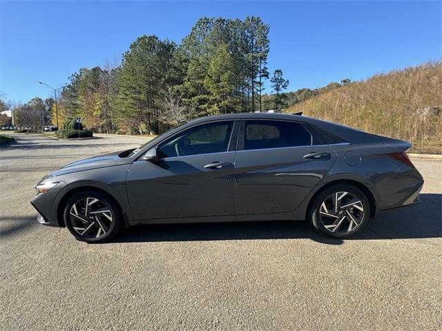 new 2025 Hyundai Elantra car, priced at $25,776