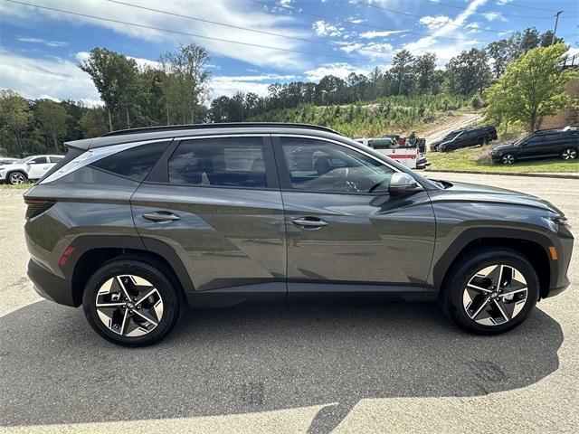 new 2025 Hyundai Tucson Hybrid car, priced at $35,031