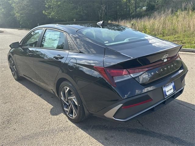 new 2025 Hyundai Elantra car, priced at $21,759