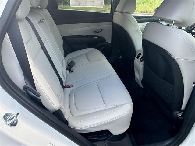 new 2025 Hyundai TUCSON Hybrid car, priced at $40,080