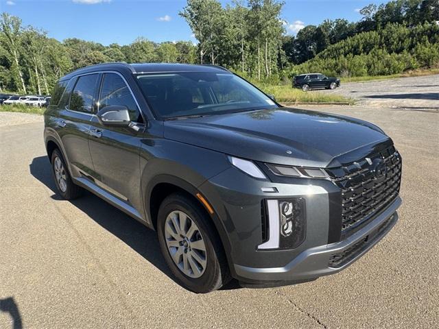 new 2025 Hyundai Palisade car, priced at $39,296