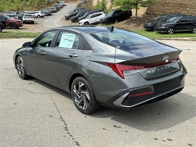 new 2024 Hyundai Elantra car, priced at $21,604