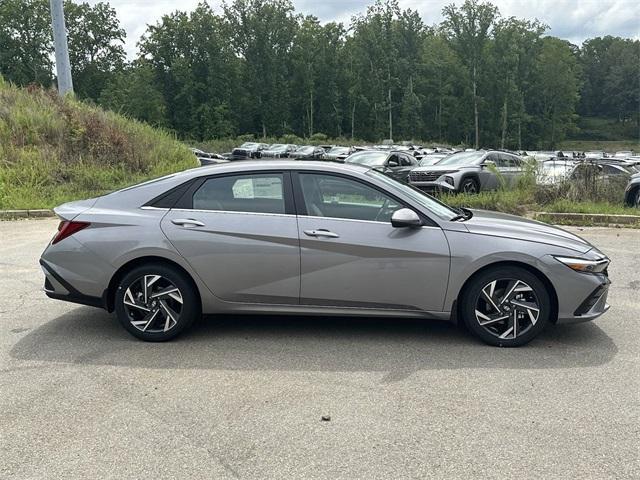 new 2024 Hyundai Elantra car, priced at $21,786