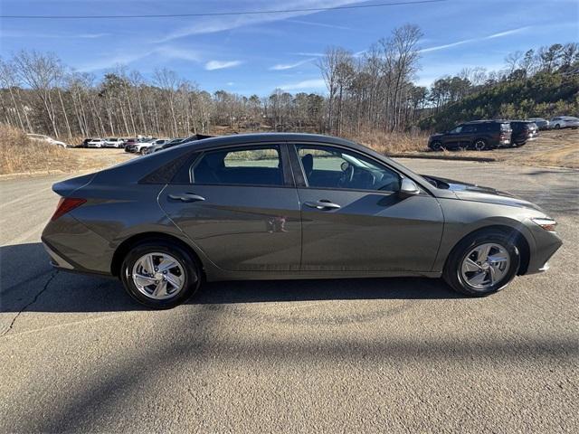 new 2025 Hyundai Elantra car, priced at $21,874