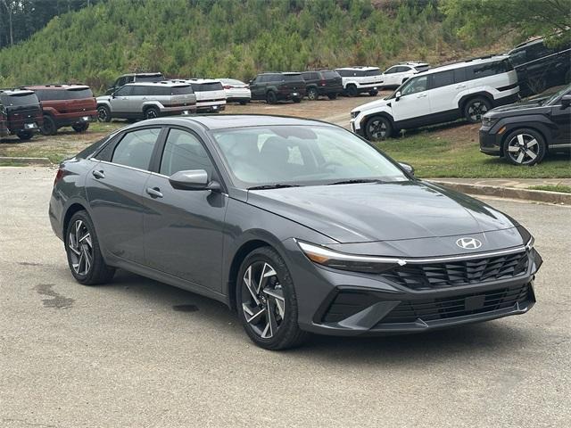 new 2024 Hyundai Elantra car, priced at $21,891